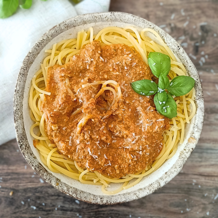 No-Cook Tomato Pasta Sauce for One